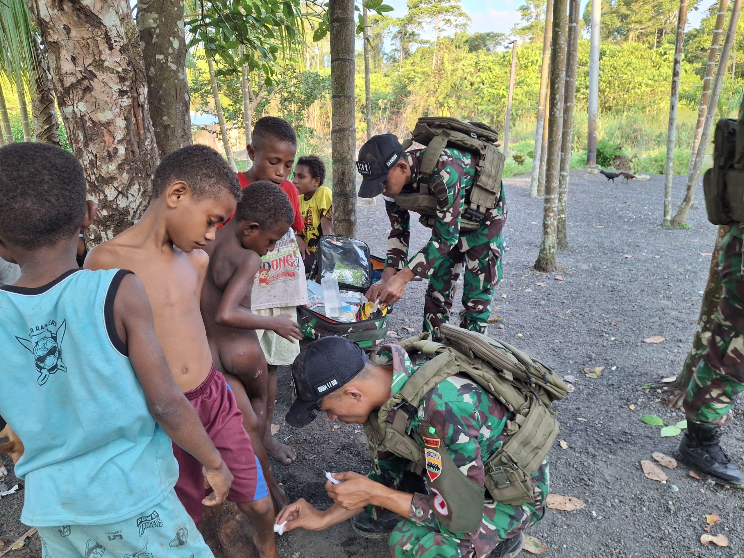 Ceria Dan Sehat Bersama Satgas Yonif 131/Brajasakti Di Kampung Amyu Perbatasan Papua