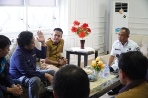 Respon Kondisi Kelistrikan Selayar, PLN Paparkan Rangkaian Upaya Penanganan di Hadapan Bupati Selayar