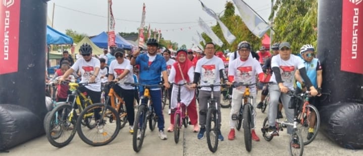 Ketua DPRD Luwu Utara Ikut Sepeda Santai Merah Putih Sambut HUT ke-80 RI