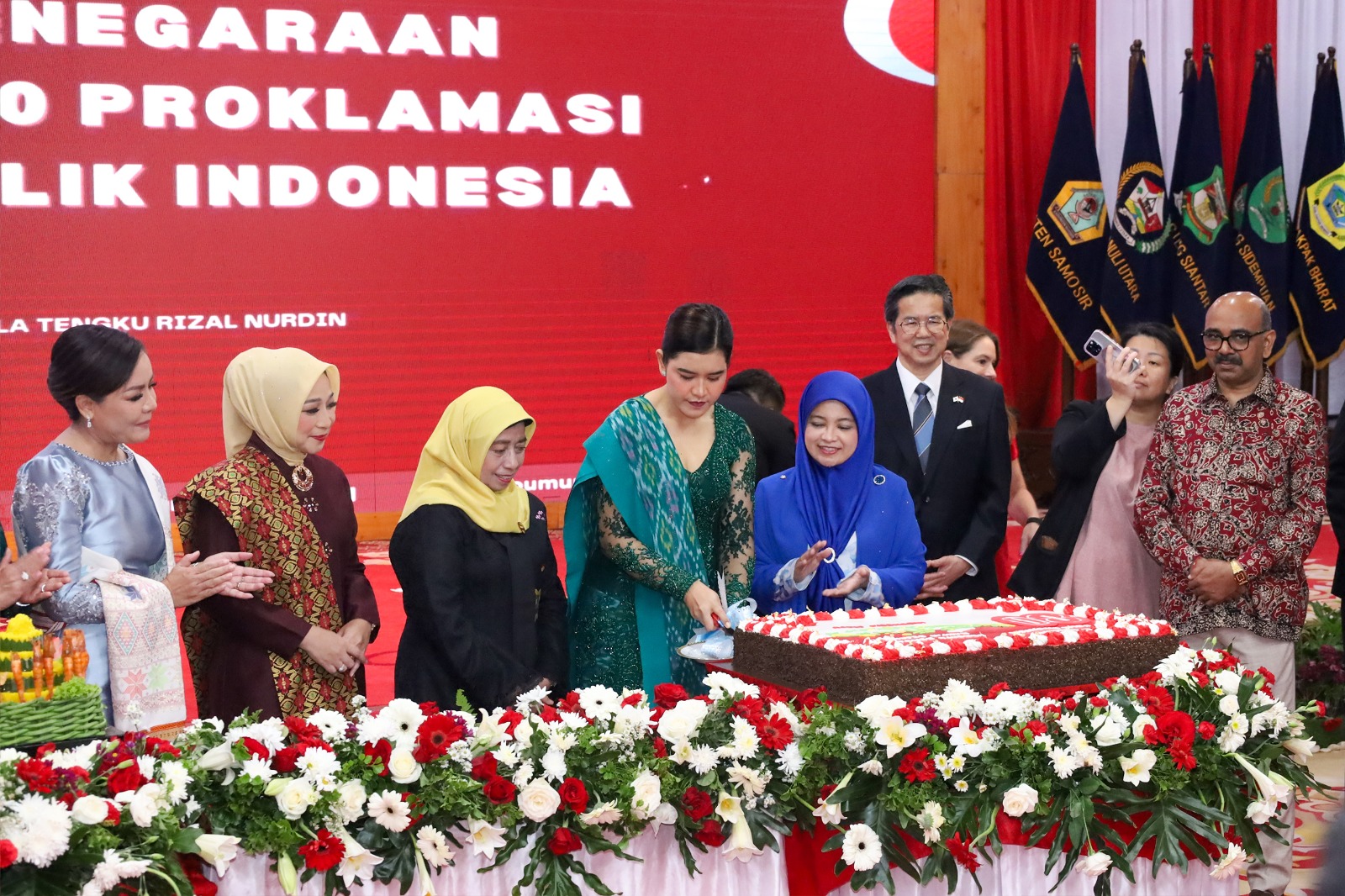 Pangdam I/BB Bersama Forkopimda Sumut Meriahkan Resepsi Kenegaraan HUT ke-80 RI