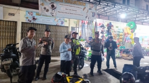 Ciptakan Situasi Kondusif Anggota Koramil, Polsek dan Forkopimcam Selakau Laksanakan Patroli Gabungan