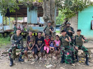 Satgas Yonif 131/Brajasakti Gelar Pelayanan Kesehatan di Kampung Wembi, Wujud Kepedulian TNI di Perbatasan Papua