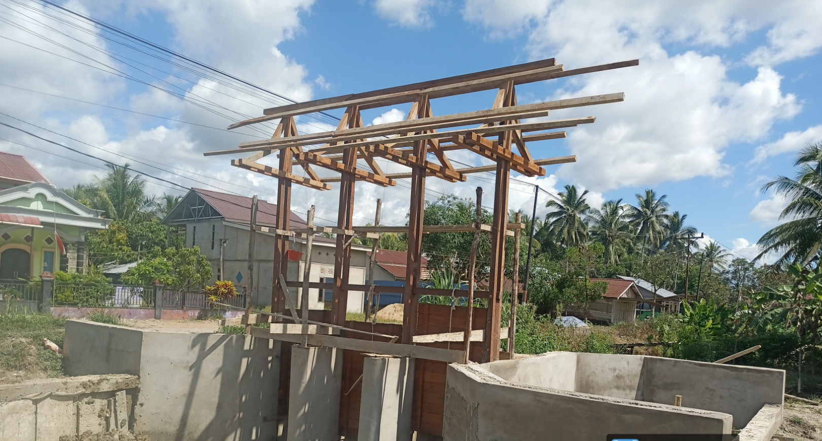 Masyarakat Sambas Apresiasi Pembangunan Pintu Air Irigasi