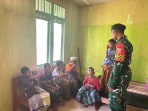 Dalam Rangka HUT TNI ke-80, Satgas Pamtas RI-Malaysia Yonarhanud 1 Kostrad Gelar Sunatan Massal di Pos Sentabeng