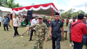 Ketua DPRD Komisi IV Sambas Apresiasi Pelaksanaan TMMD Regtas ke-126 Kodim 1208/Sambas
