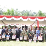 Anggota Satgas TMMD Regtas ke-126 Kodim 1208/Sambas Ikuti Upacara Pembukaan