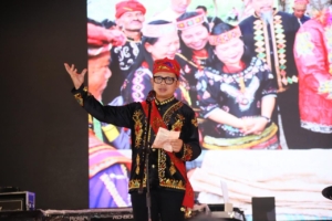 Wamendagri Buka Acara Festival Danau Poso 2025
