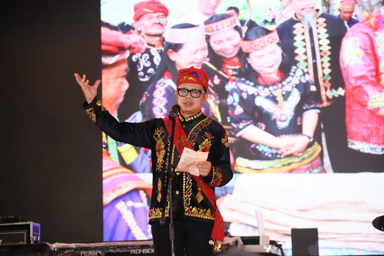 Wamendagri Buka Acara Festival Danau Poso 2025