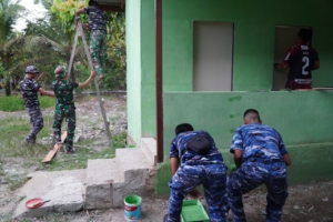 Rehabilitasi MCK SD Negeri 11 Kota Lama Hampir Rampung Dikerjakan Satgas TMMD 