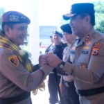 Sambut Kapolda Baru Polda Sulsel Gelar Prosesi Adat, Irjen Pol. Rusdi Hartono Ucap Pamit