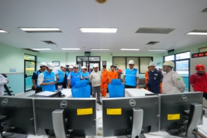 Pastikan Keandalan Listrik untuk Rakyat, Direksi PLN Tinjau Pembangkit PLTG Tello dalam Agenda HSSE Forum Sulmapana 2025