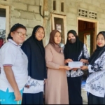 SD Negeri 047 Bumi Harapan Tunjukkan Kepedulian, Salurkan Bantuan untuk Siswa Korban Kebakaran