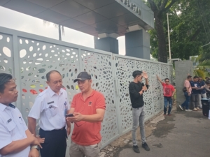 LSM SIRA Menggelar Aksi Damai di Kantor Gubernur Sumsel Meminta Hentikan Aktivitas PT.BSP