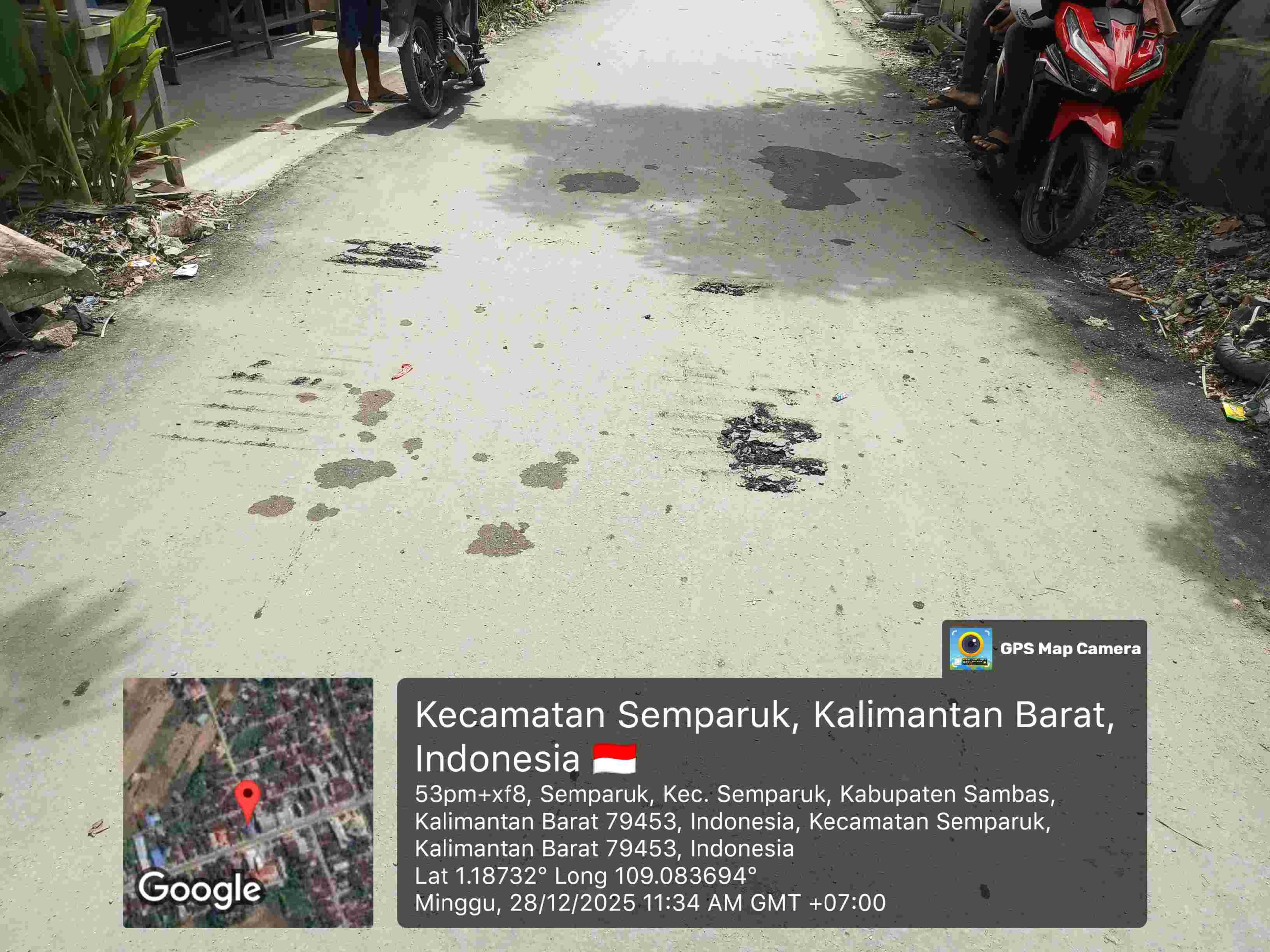 Komben Melintas, Rusak Jalan Lingkungan di Semparuk Warga Desak Tindak Tegas