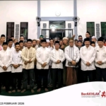 Safari Ramadhan Pemkab Sambas di Selakau dan Selakau Timur Serap Aspirasi Sekaligus Salurkan Bantuan