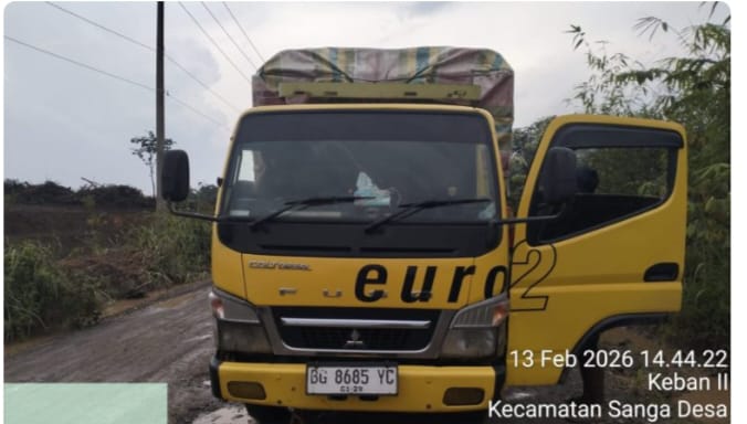 Oknum Anggota TNI AD Dari Kesatuan Puslatpur Martapura Inisial Sertu AG Diduga Jadi Beking Transportasi BBM Ilegal