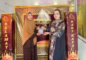 Rahasia Salon Kampung di Sambas yang Bikin Pelanggan Datang dari Malaysia hingga Jakarta