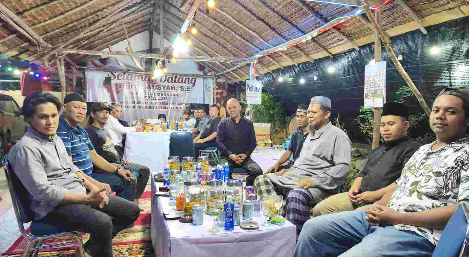 Silaturahmi H+2 Lebaran, Rahmadi Satukan Tim dan Warga di Markas Topa-topa