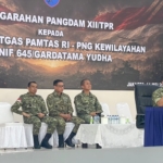 Asops Panglima TNI beserta Kasdam XII/Tanjungpura Hadiri Riksiapops Satgas Pamtas RI-PNG Kewilayahan dan Satgas Pamtas Statis RI-PNG Wilayah Papua TA 2026