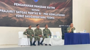 Asops Panglima TNI beserta Kasdam XII/Tanjungpura Hadiri Riksiapops Satgas Pamtas RI-PNG Kewilayahan dan Satgas Pamtas Statis RI-PNG Wilayah Papua TA 2026
