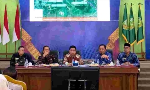 Bupati Sambas Pimpin Evaluasi Program Strategis dan Agenda Pembangunan Daerah