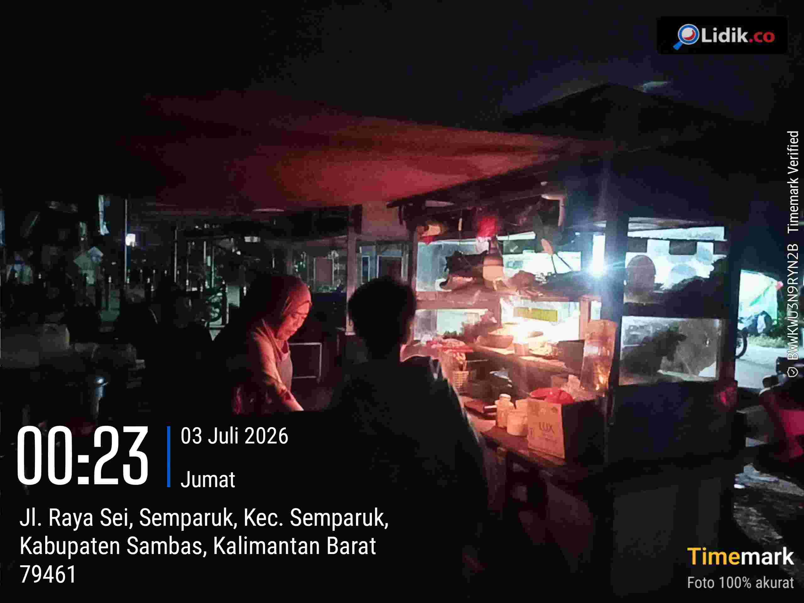 Semparuk Gelap, Untung PJU Tenaga Surya Tetap Menyala 